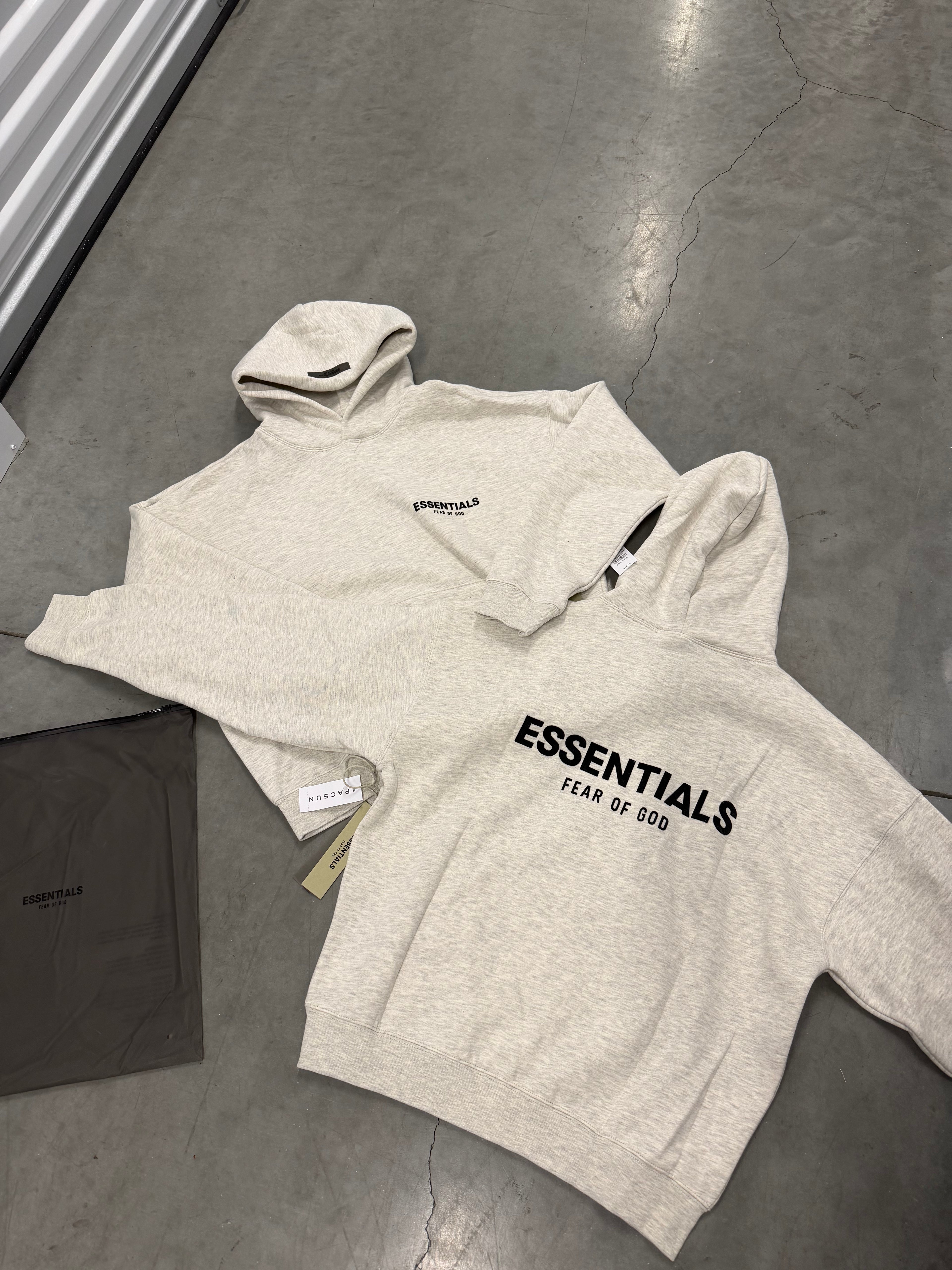 Light Oat Ess Hoodie
